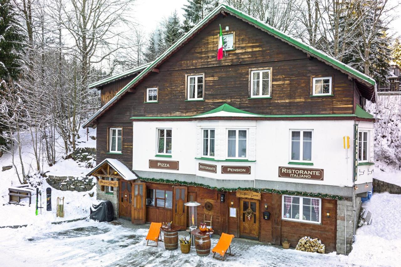 Penzion Sofinata & Pizzeria Szpindlerowy Młyn Zewnętrze zdjęcie
